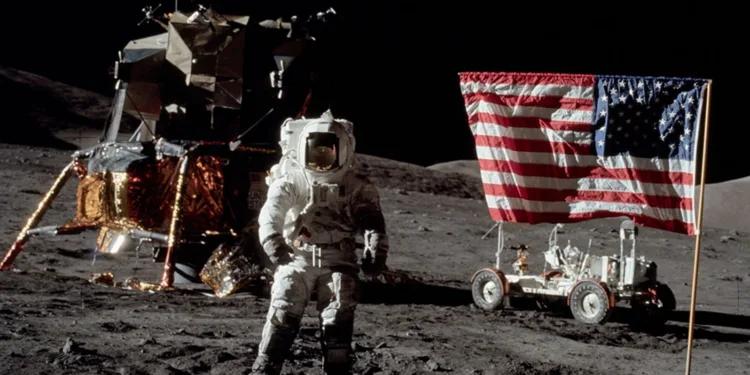 Si la NASA efectivamente llegó a la Luna, ¿por qué se tomó más de 50 años para volver?