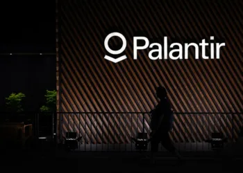 El CEO de Palantir propone una “república tecnológica” y llama a reorientar Silicon Valley hacia la defensa y la IA.