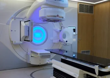 Imagen del acelerador lineal Elekta de la empresa sueca Vesta. Crédito: Versa. Elekta Garrahan