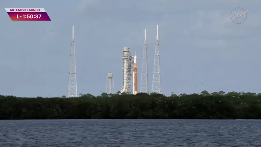 La NASA está transmitiendo en vivo todas las actividades, ensayos y trabajos que terminan de preparar al sistema de lanzamiento para Artemisa II.