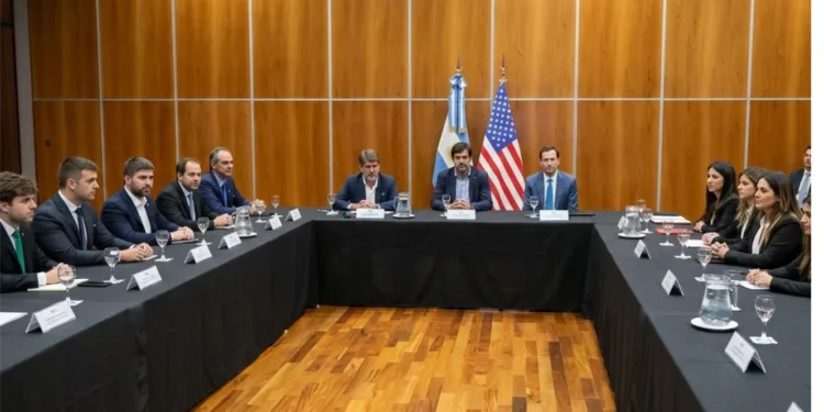 Imagen de la reunión entre la Secretaría de Innovacion Innovación, Ciencia y Tecnología, con representantes de la Cámara de Comercio de los Estados Unidos en Argentina