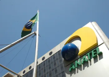 Brasil impulsa su agenda tecnológica: el regulador de telecomunicaciones Anatel debate ciberseguridad, IA y 6G.