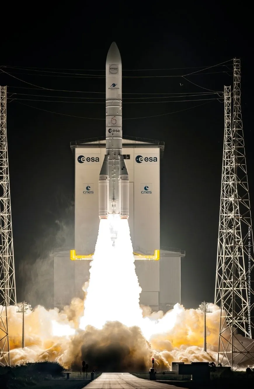 El cohete europeo Ariane 6 consolida su versión más potente con un nuevo lanzamiento de 32 satélites Amazon Leo.