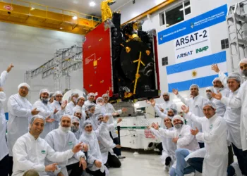 Sin conducción técnica y con menos presupuesto: el nuevo golpe del Gobierno Nacional a la agencia espacial argentina.