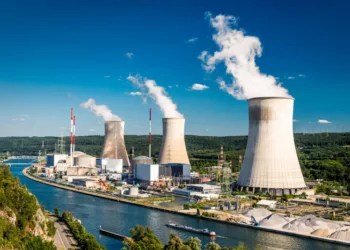 Central Nuclear de Potencia en Tihange, Huy, Bélgica.