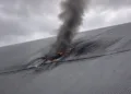 El confinamiento de Chernóbil, dañado por un dron explosivo durante la guerra de Ucrania, sigue sin repararse.