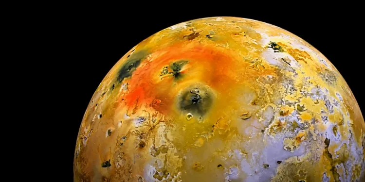 Las lunas planetarias más extrañas que estudió la NASA.