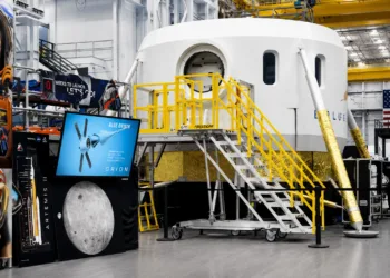 La NASA avanza hacia la Luna: Blue Origin finaliza el módulo lunar Blue Moon MK2 para entrenamiento de los astronautas del Programa Artemis.