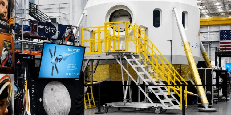 La NASA avanza hacia la Luna: Blue Origin finaliza el módulo lunar Blue Moon MK2 para entrenamiento de los astronautas del Programa Artemis.
