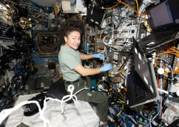 La NASA prueba terapias inspiradas en ADN y agricultura espacial en la Estación Espacial Internacional.