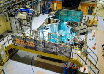 Imagen del reactor nuclear RA-10, instalado en el Centro Atómico Ezeiza. industria nuclear argentina