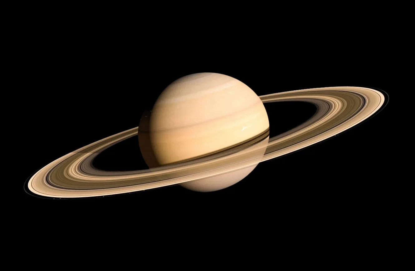 Saturno es el planeta del Sistema Solar que tiene el sistema de anillos más impresionante.