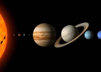 El Sistema Solar es una estructura enorme, dinámica y todavía llena de misterios, formada por planetas, lunas, asteroides, cometas, polvo, hielo y regiones tan lejanas que apenas estamos empezando a comprender.
