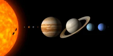 El Sistema Solar es una estructura enorme, dinámica y todavía llena de misterios, formada por planetas, lunas, asteroides, cometas, polvo, hielo y regiones tan lejanas que apenas estamos empezando a comprender.