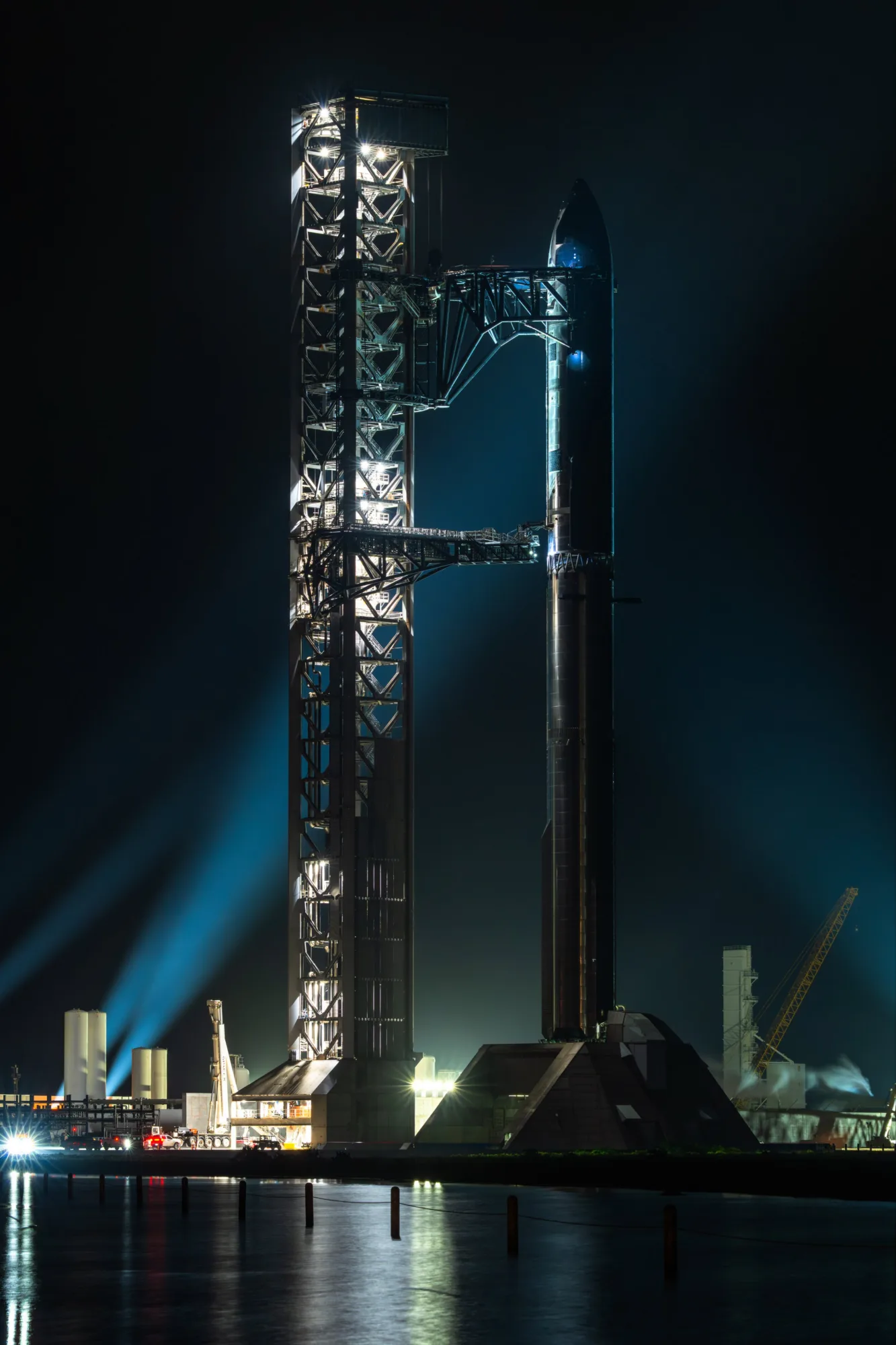 Starship V3 apilado por primera vez en Starbase de SpaceX.