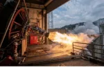 Imagen de la prueba de encendido del motor de propulsión líquida "Chi", de la empresa china Mega Engine.