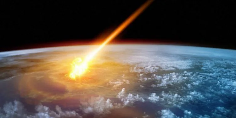 Imagen de meteorito impactando en la Tierra. Panspermia