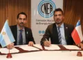 presidente de la Comisión Nacional de Energía Atómica (CNEA) de Argentina, Ing. Martín Porro, y el director de la Comisión Chilena de Energía Nuclear (CCHEN), Richard González. acuerdo nuclear