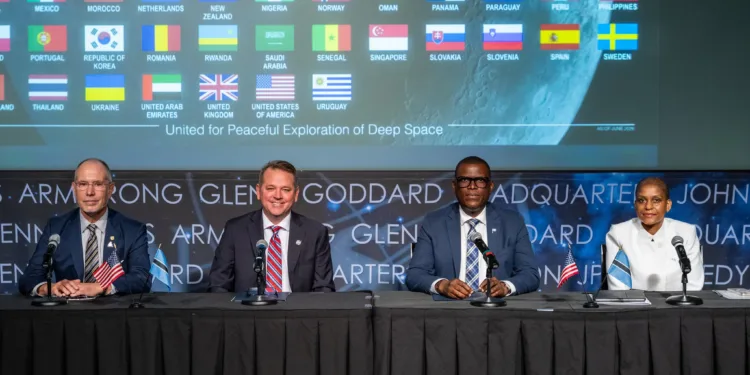 Botswana se suma a los Acuerdos Artemis y se convierte en el país número 68 en adherir al programa lunar liderado por la NASA.