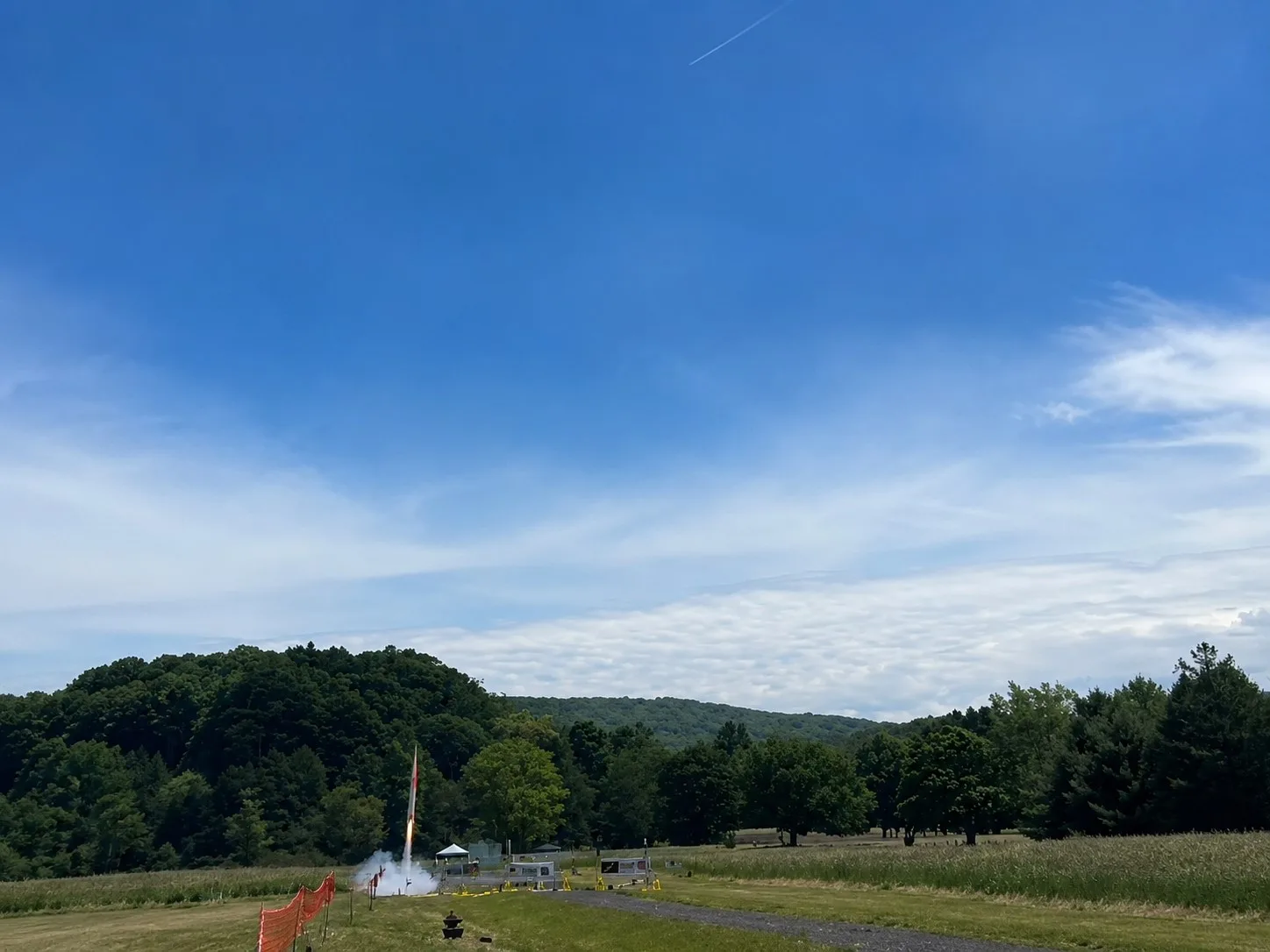 Durante la CanSat Competition, los equipos tienen que desarrollar el ciclo completo de una misión de ingeniería, con el objetivo final de lanzar y recuperar un mini satélite, del tamaño de una lata.