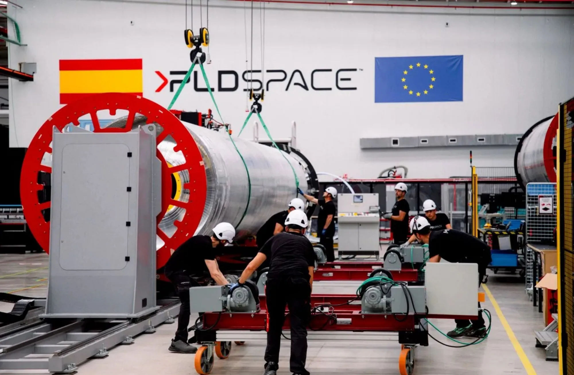 La empresa española PLD Space completa el ensamblaje de la segunda etapa del cohete MIURA 5 y avanza hacia su primer vuelo orbital.