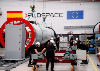 La empresa española PLD Space completa el ensamblaje de la segunda etapa del cohete MIURA 5 y avanza hacia su primer vuelo orbital.