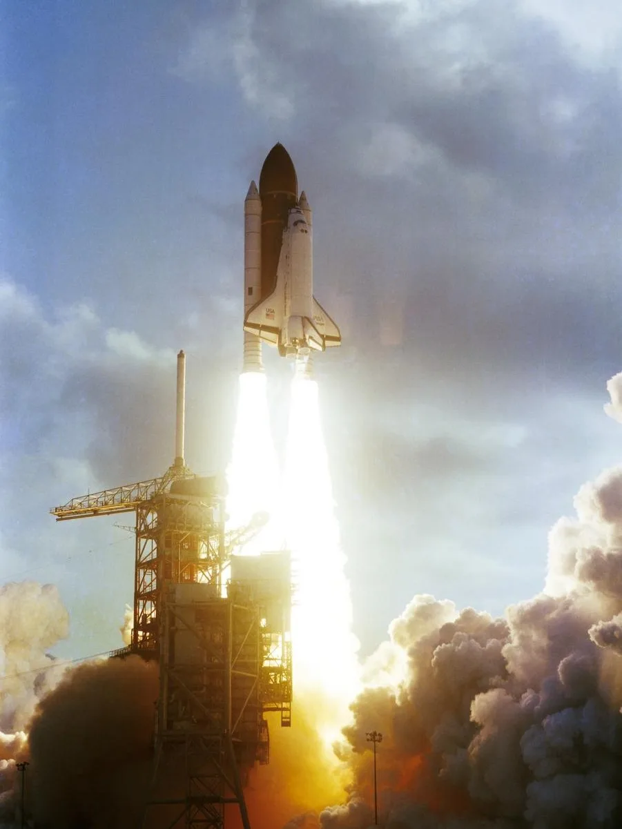 Imagen del vehículo Challenger de la misión STS7 de la NASA.