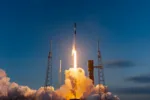 SpaceX lanzó la misión Starfall Demo, el primer vuelo de prueba de una nueva cápsula no tripulada de reentrada, diseñada para regresar carga desde el espacio.