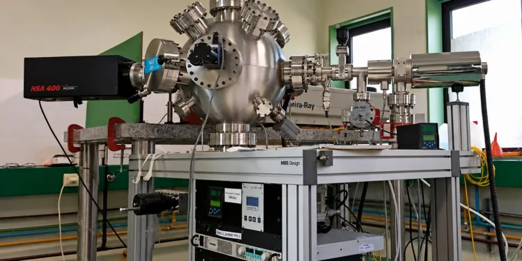 Investigadores del CONICET integrarán HERON, una iniciativa financiada por la Unión Europea que busca crear nuevos dispositivos electrónicos para computación neuromórfica.