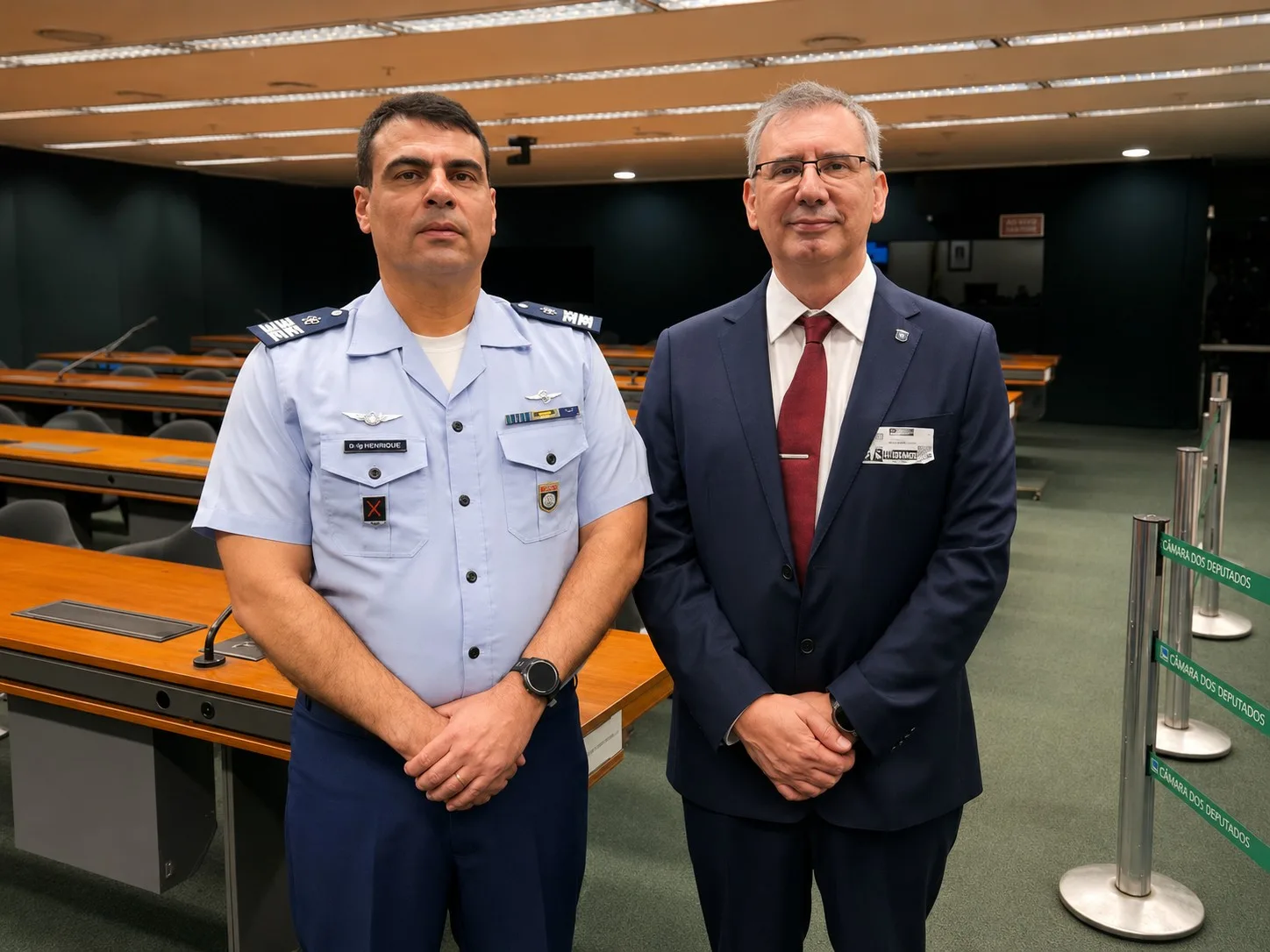 El Director del IEAv y Dr. Claudio, investigador del IEAv especializado en radiación ionizante.