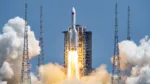 Imagen de cohete chino de la familia Long March. esferas metálicas aeroespacial