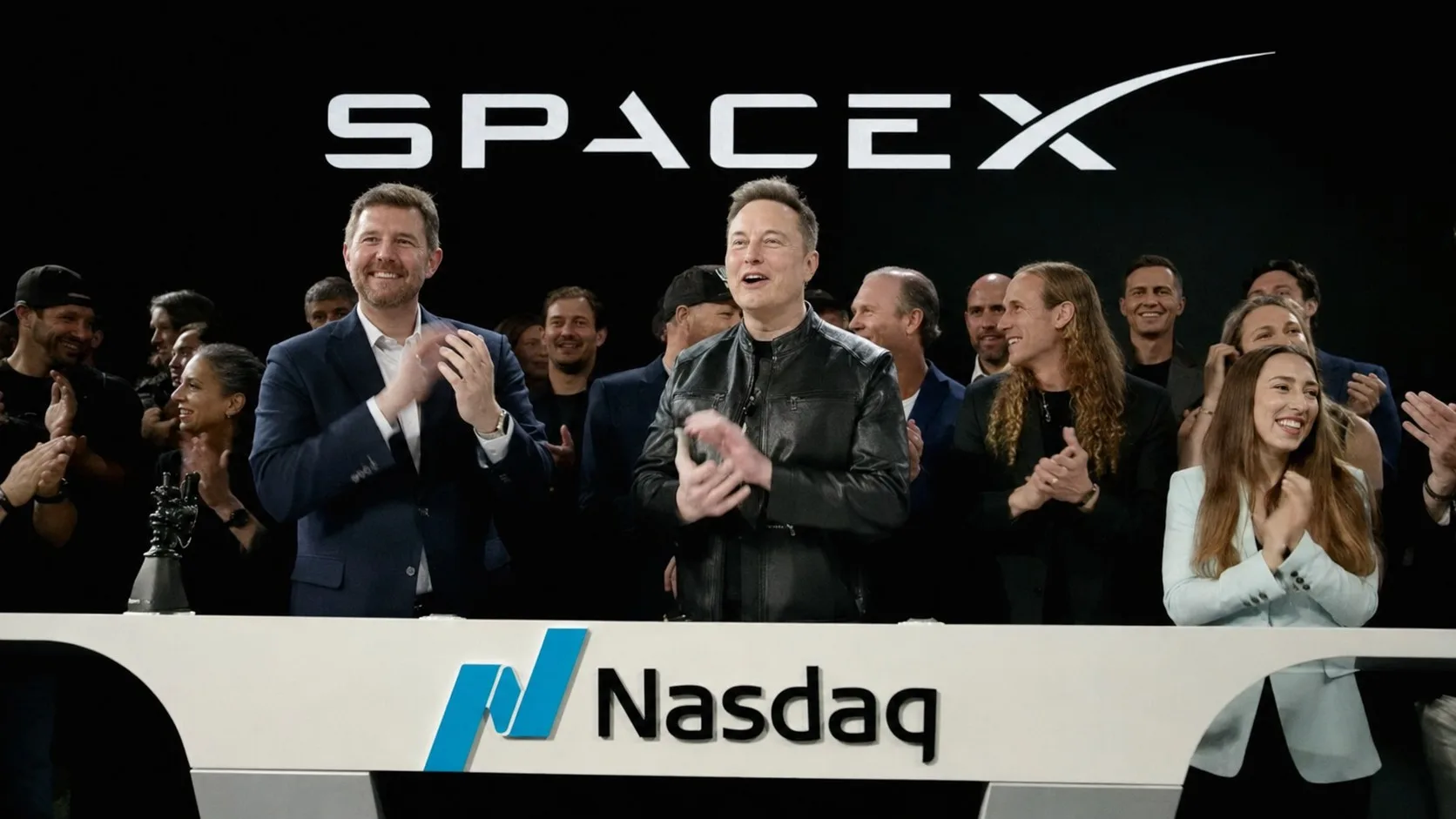 SpaceX debuta en Wall Street con una IPO sin precedentes para la industria espacial.