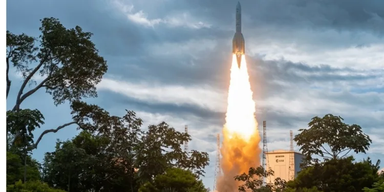 Imagen del lanzamiento del cohete Ariane 6 de la empresa Arianespace desde el Puerto Espacial de Kourou, en la Guayana Francesa.