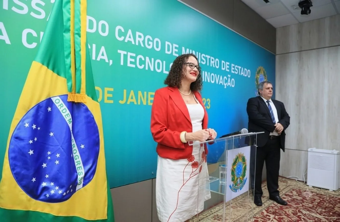 Imagen de Luciana Santos, ministra de Ciencia, Tecnología e Innovación de Brasil durante el anuncio de la Convocatoria Universal 2026.