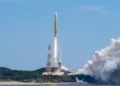 El cohete japonés H3 volvió a volar con éxito el viernes, en un lanzamiento que también marcó el debut de una nueva configuración, optimizada para cargas útiles más pequeñas. El despegue tuvo lugar a las 00:53 UTC (9:53 hora local) desde el Centro Espacial de Tanegashima.