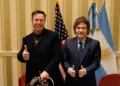 Imagen de Javier Milei (derecha) y Elon Musk (izquierda). Argentina Starship