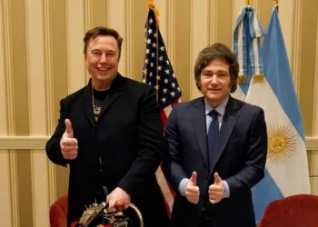 Imagen de Javier Milei (derecha) y Elon Musk (izquierda). Argentina Starship
