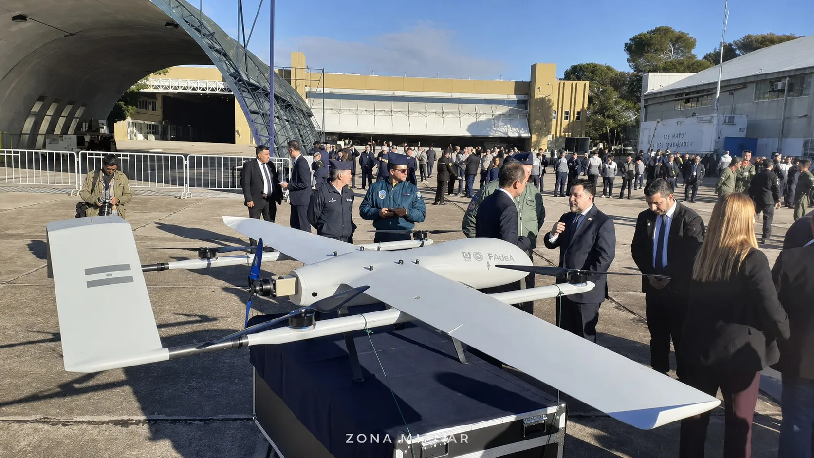 La Fábrica Argentina de Aviones (FAdeA) está desarrollando un dron para el Ejército Argentino, que continúa en etapa de desarrollo y ensayos.