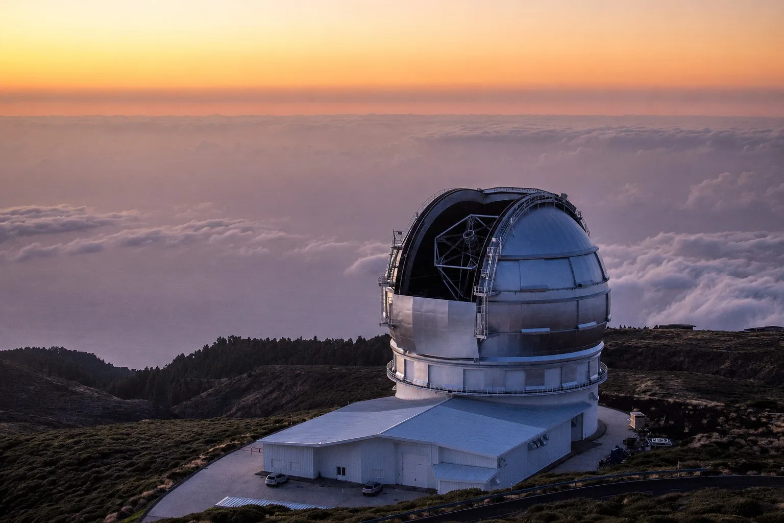 Ubicado en el Observatorio del Roque de los Muchachos, el Instituto de Astrofísica de Canarias reconoce al Grantecan como el mayor telescopio óptico-infrarrojo operativo.