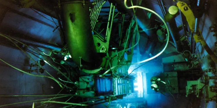 Pileta del reactor nuclear ETRR-2 que la empresa argentina INVAP construyó en Egipto.