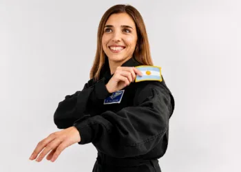 Noel de Castro fue respaldada de forma oficial como astronauta candidata argentina por la CONAE para participar en una futura misión espacial con Axiom Space.