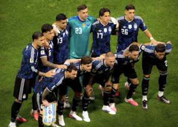 Equipo titular de la Selección Argentina de fútbol para disputar el partido de Semifinales de la Copa del Mundo contra Inglaterra.