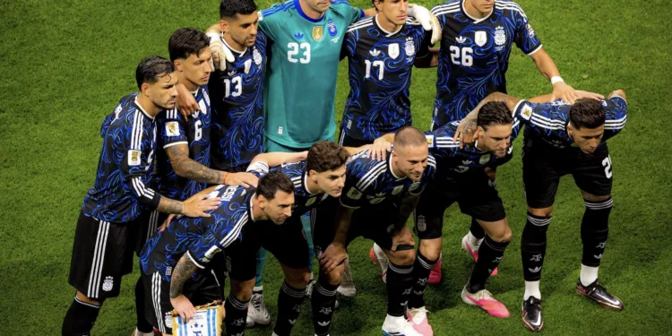 Equipo titular de la Selección Argentina de fútbol para disputar el partido de Semifinales de la Copa del Mundo contra Inglaterra.