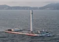 Imagen del buque de recuperación de cohetes "Interstellar Return" completó con éxito la prueba de entrenamiento conjunto en el mar de proceso completo para la recuperación marítima, transportando un simulador mecánico de la primera etapa del vehículo de lanzamiento SQX-3.