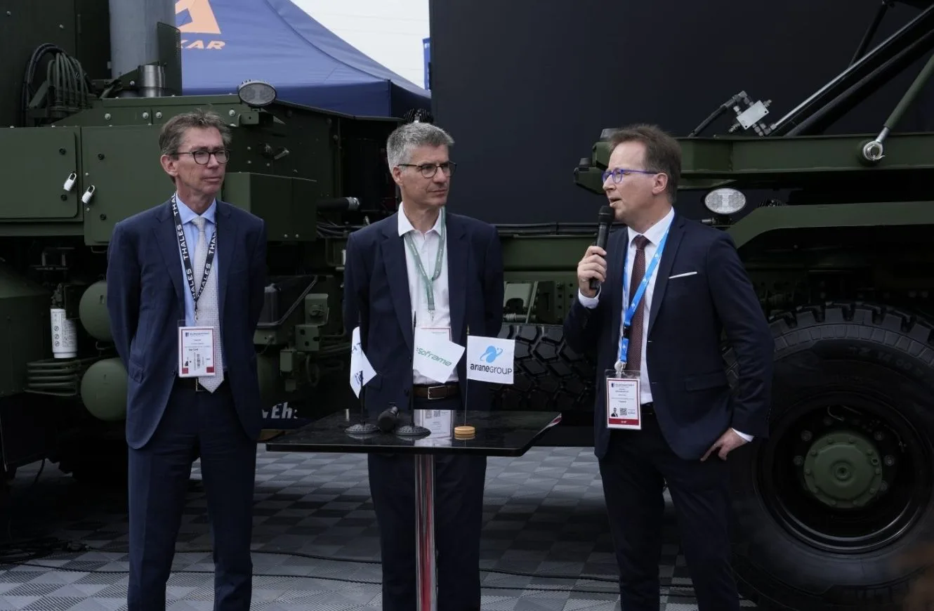 En Eurosatory 2026, ArianeGroup y Thales presentaron una nueva gama de misiles balísticos, B-Strike, de fabricación propia para capacidades de ataque terrestre de largo alcance.