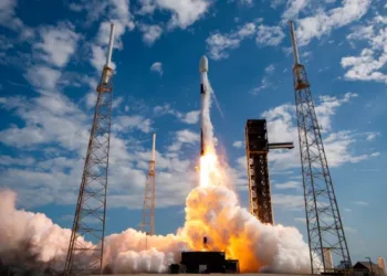 El vehículo robótico de misión de Northrop Grumman, que alberga la carga útil del programa de Servicio Robótico de Satélites Geoestacionarios (RSGS), financiado por la NASA, fue lanzado a bordo de un cohete Falcon 9 de SpaceX el 21 de julio. Crédito: SpaceX.