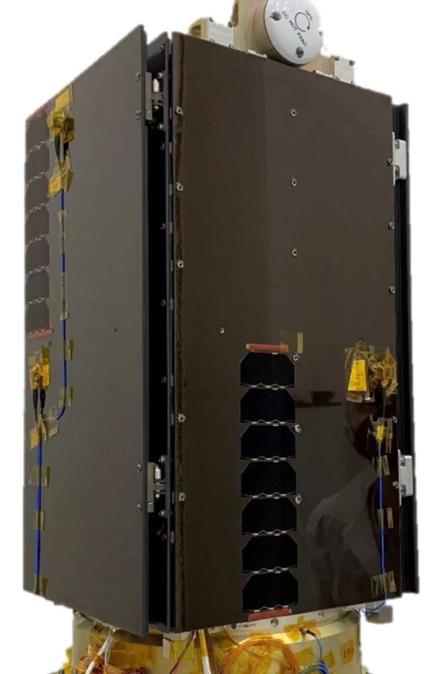 Imagen del MicroHETSat de SITAEL, enfocadas en la producción de satélites pequeños con propulsión eléctrica.