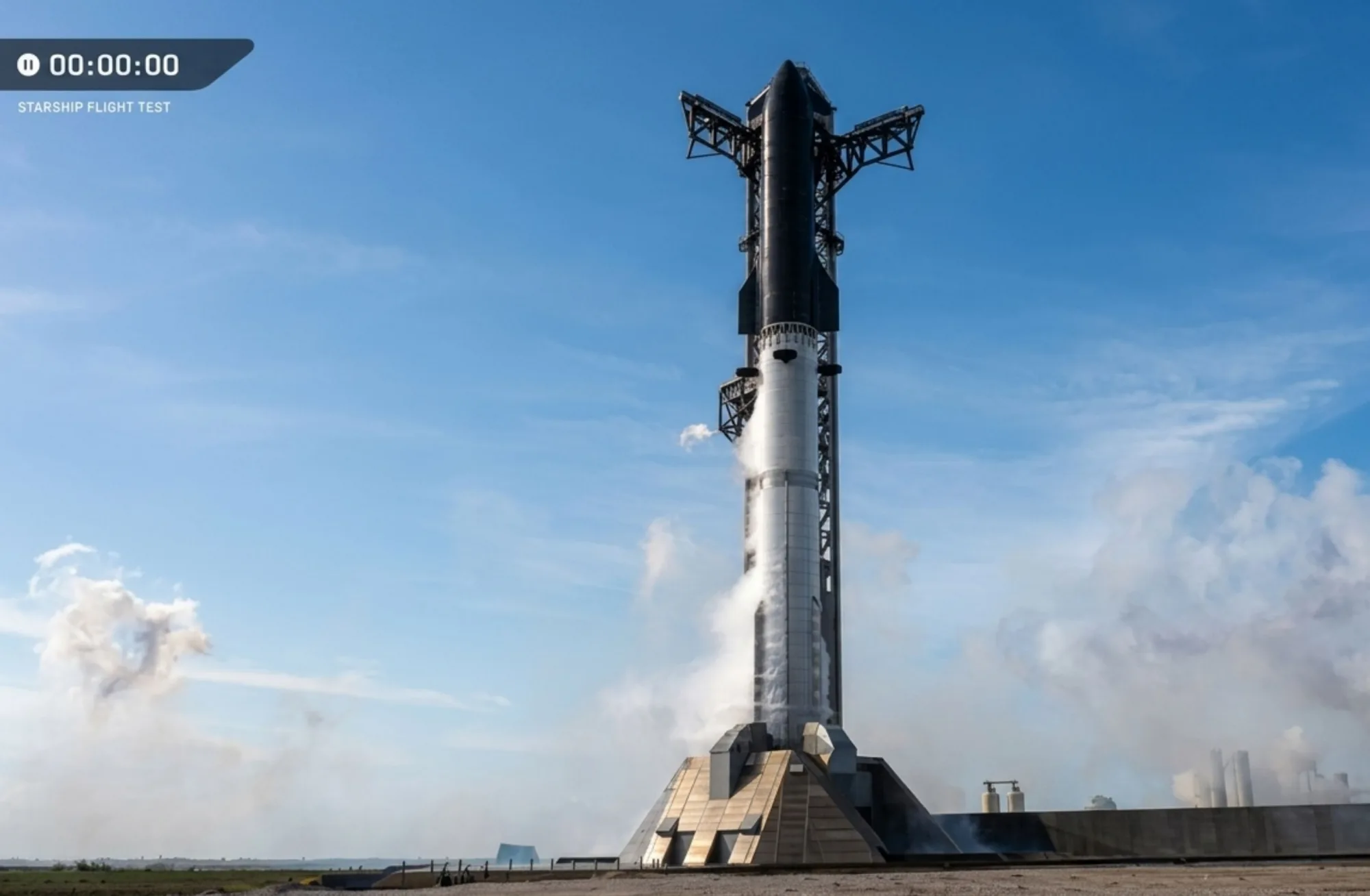 Imagen de la nave Starship durante la prueba de vuelo 13 que ha sido reprogramada para el 20 de julio.