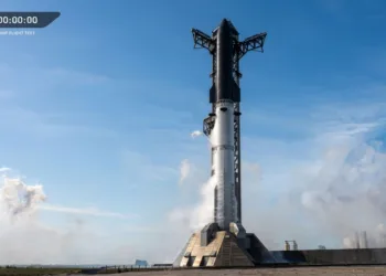 Imagen de la nave Starship durante la prueba de vuelo 13 que ha sido reprogramada para el 20 de julio.