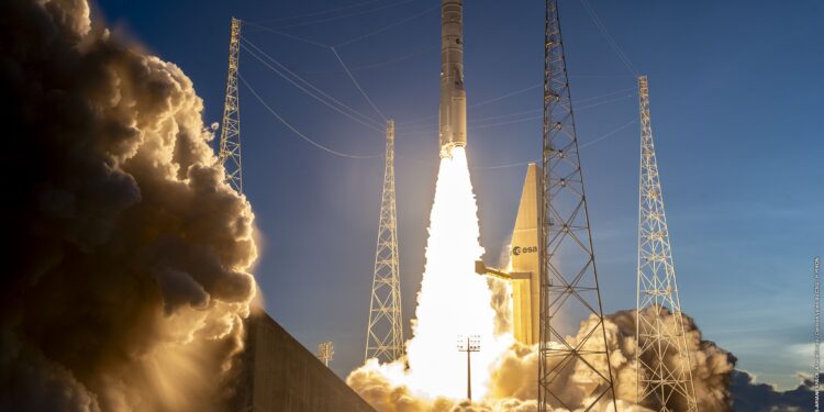 El cohete europeo Ariane 6 completó su primera misión a una órbita de transferencia geoestacionaria con el satélite MTG-I2.
